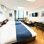 Perfect Hongdae Stay City View